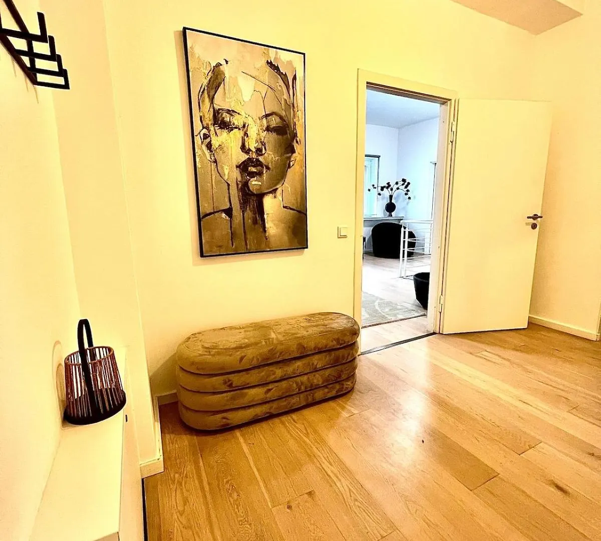 Elegante Maisonette Duesseldorf Apartament